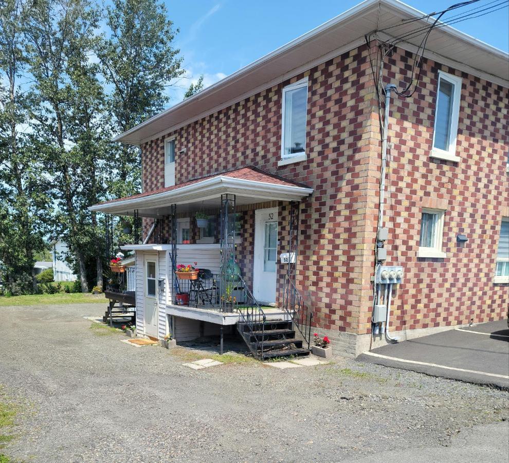 Cozy Quiet Place Next To Hwy Smart Tv+Wifi+Netflix Edmundston Luaran gambar