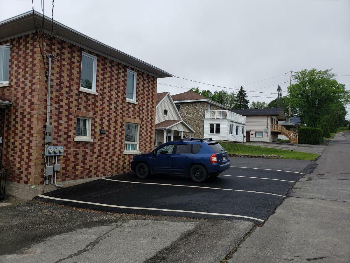 Cozy Quiet Place Next To Hwy Smart Tv+Wifi+Netflix Edmundston Luaran gambar